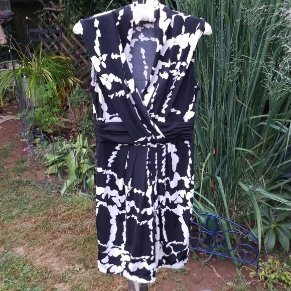 BCBGMaxAzria Dresses & Skirts - Petite dress